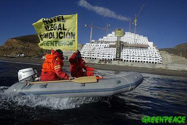 Quand Greenpeace donne des leçons de désobéissance civile aux Canadiens