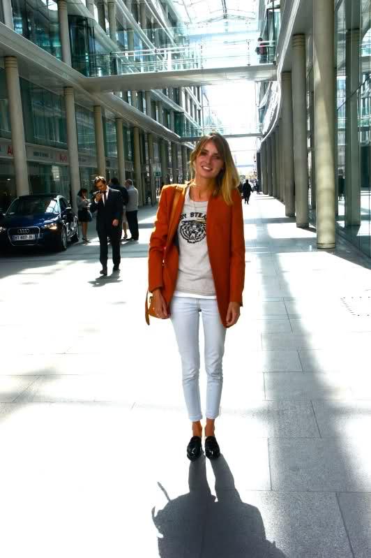 Place du marché saint Honoré Image and video hosting by TinyPic