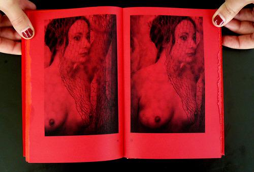 derly9 Rouge Profond