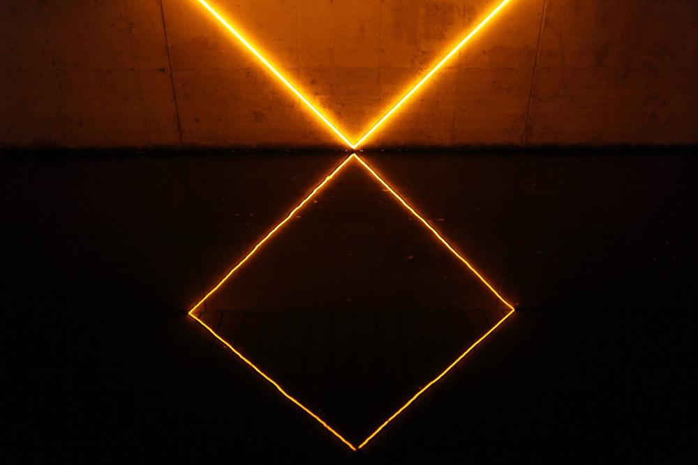 upsidedown2night Como el agua !