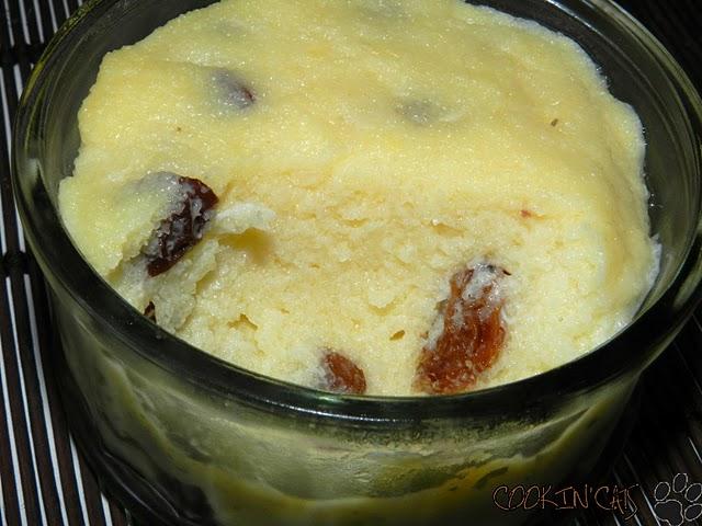 PUDDINGS DE SEMOULE AUX RAISINS SECS