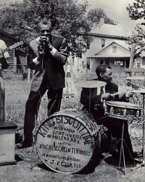 4sonny-boy-williamson-ii-band-may-1965-photo-by.jpeg