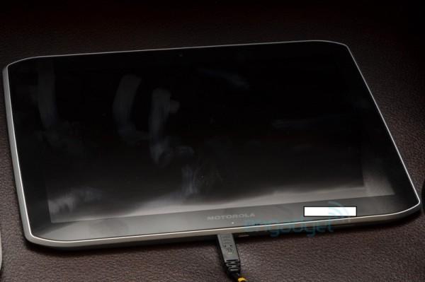 xoom-2-04 xoom 2 04 600x399 Des clichés et informations sur la Motorola XOOM 2