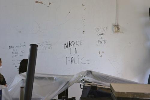 Fin août. Premier projet. Qui fait office de dépuceleur... Fin août. Premier projet. Qui fait office de dépuceleur...