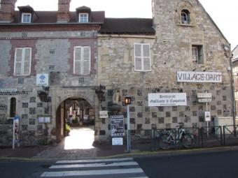 Passé l’estuaire 110928 Passé estuaire (village artistique).jpg