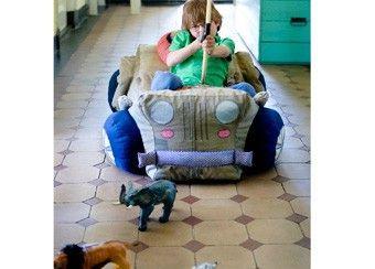 Poufs originaux pour les enfants colorique voiture