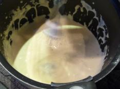 P1110767 (Medium) OEUF COCOTTE AUX CEPES & SA CREME AU PARMESAN