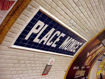 La grand-mère et les cailleras (fable métropolitaine) La grand-mère et les cailleras (fable métropolitaine)