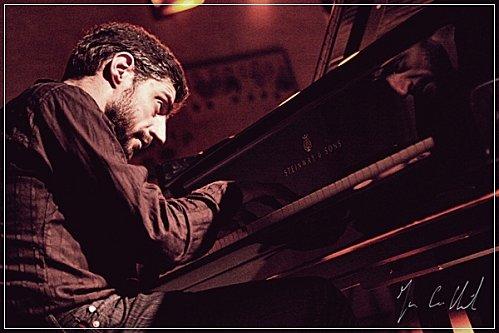 Festival Jazz au fil de l'Oise du 4 novembre au 9 décembre 2011 Giovanni-Mirabassi.jpg