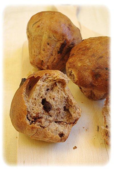 Briochettes au lait d'amande au chocolat et pépites de chocolat Briochettes-au-lait-d-amande-au-chocolat-et-pepites-de-cho.jpg