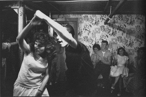 Brooklyn teen gang, 1959 Dance-520x343