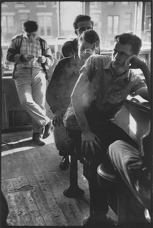 Brooklyn teen gang, 1959 Bar-520x777