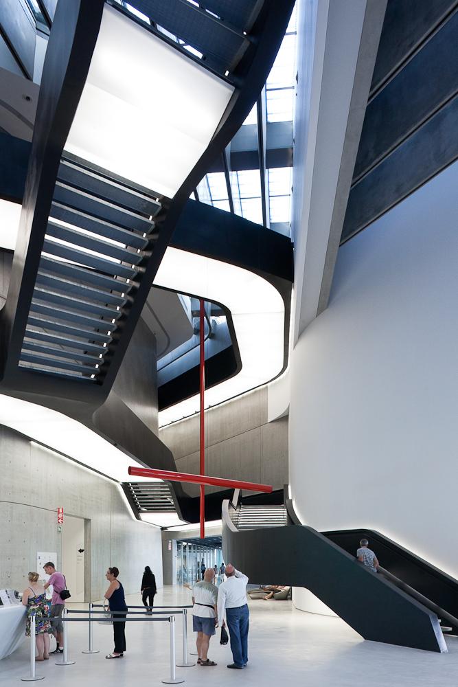 Maxxi Rome intérieur 2011 BD_b-rob (2) Maxxi Rome intérieur 2011 BD b rob 03 2 Maxxi couleur
