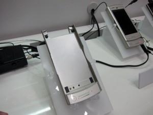 batterie iphone batterie iphone 300x225 Une batterie qui se recharge en 10 minutes !