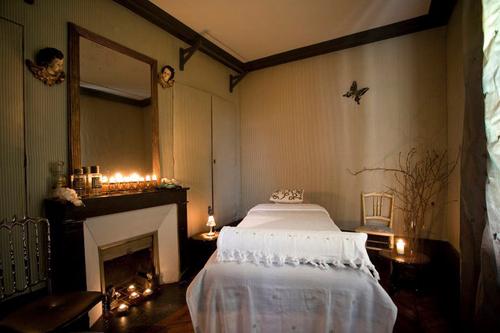 Don-Cross-table-massage-Hoosta-Magazine-paris Don-Cross-table-massage-Hoosta-Magazine-paris