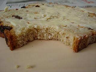 Pain au lait aux flocons d'avoine et raisins