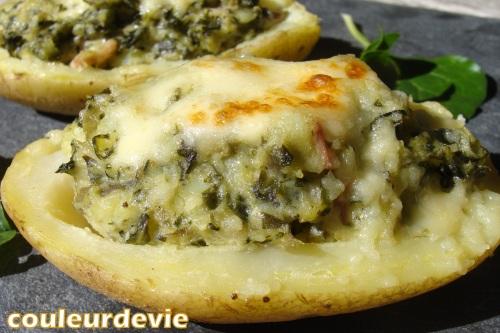 Pommes de terre farcies aux blettes Pommes de terre farcies aux blettes