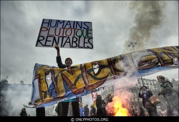 manifestation-contre-austérité-paris-029