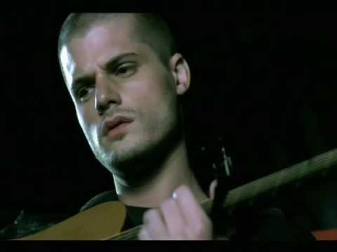 Jay Brannan propose » Greatest Hits ». Image de prévisualisation YouTube