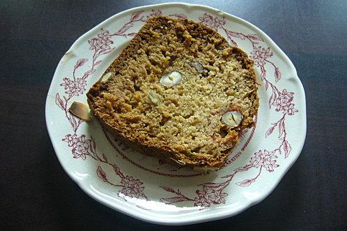 Cake volcanique à la courgette et fruits secs P1140245.JPG
