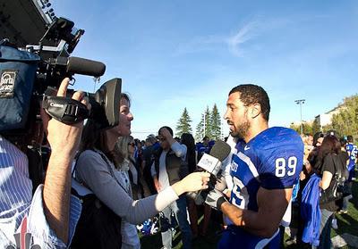 Et oui, encore le héros de la semaine... Et oui, encore le héros de la semaine...