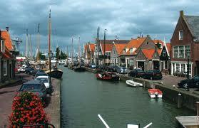 5 bonnes images pour passer un bon dimanche... hollande_2.jpg