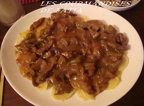 Émincé de Veau à l'Oriental sur un Lit de Pommes de Terre DSC02566