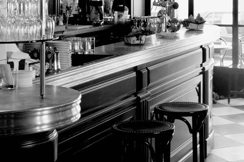 Bar-du-central-restaurant-interieur--paris-hoosta-magazine-paris
