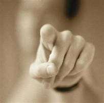 Des véhicules et des locaux incendiés Des véhicules et des locaux incendiés