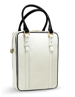 WANT Les Essentiels de La Vie WANT Les Essentiels de La Vie