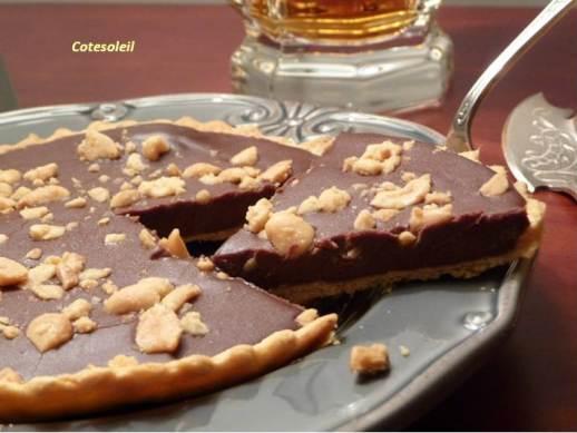Tartelette chocolat cacahuètes TARTELETTES AU CHOCOLAT & ECLATS DE CACAHUETES SALEES