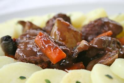 BOEUF BOURGUIGNON ET SA TOUCHE DE CHOCOLAT