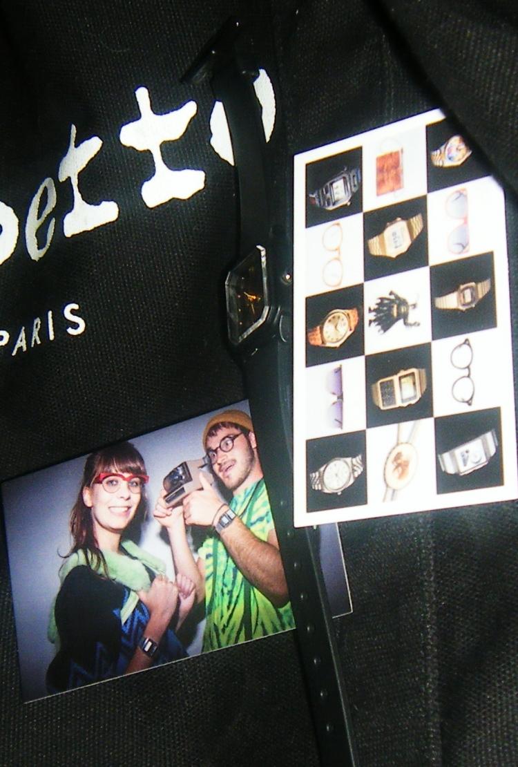 F Une Casio noire Vintage