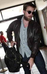 Robert arrive en France!! imagebam.com