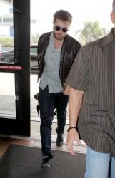 Robert arrive en France!! imagebam.com