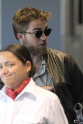 Robert arrive en France!! imagebam.com