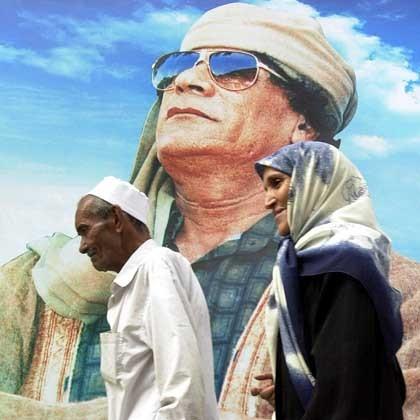 MOUAMMAR KADHAFI et la PUB gadafi12.jpg