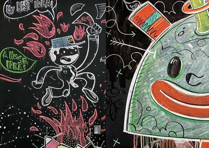 Des artistes internationaux s’expriment sur BlackBoard chez Sidlee doma blackboard 1