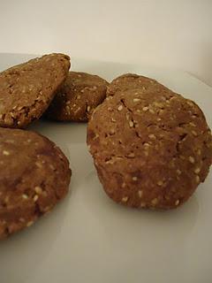 Biscuits au beurre de cacahuète, chocolat et sésame