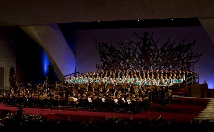 Avant-goût du Paradis pour Benoît XVI: Kent Nagano a dirigé la neuvième symphonie de Bruckner au Vatican