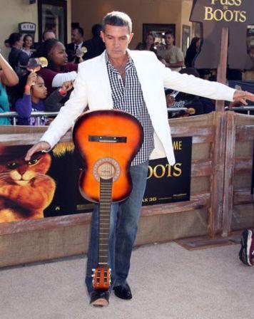 Antonio_Banderas_Puss_Boots_Los_Angeles_Premiere_0jc4bmD4kNOl.jpg