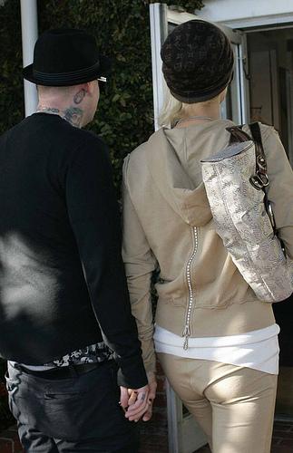 Paris Hilton et son nouveau copain, Benji Madden, en train de roucouler à LA