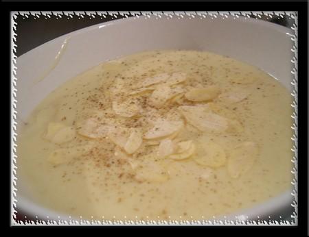 Soupe de pommes de terre au lait d'amandes soupepatate2