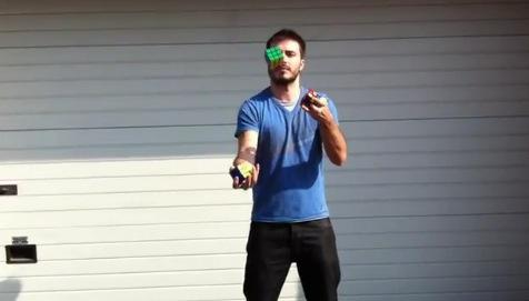 jongler-rubiks-cube jongler rubiks cube Jongler et résoudre des Rubiks Cube ?