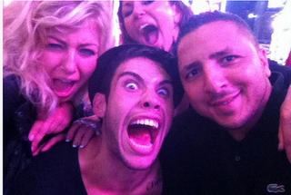 Kevin a obtenu un rôle et retourne aux US #lesanges3 vidéo Kevin a obtenu un rôle et retourne aux US #lesanges3 vidéo