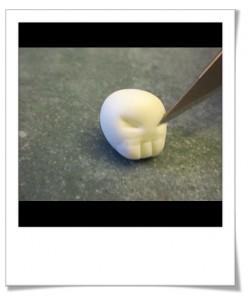 creation_tete_mort_fimo Création d'une tête de mort de pâte fimo