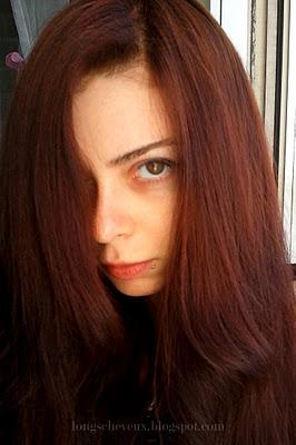 Des cheveux assortis à l'automne, grâce au henné ! Des cheveux assortis à l'automne, grâce au henné !