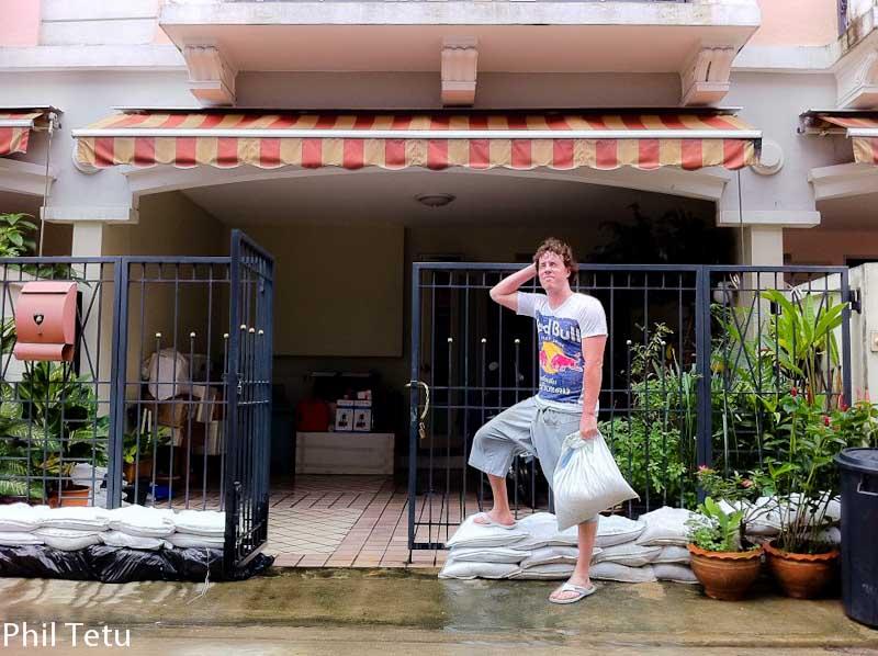 Situation des inondations en Thaïlande et en Asie du Sud-Est – y voyagez ou pas phil tetu flood thailand