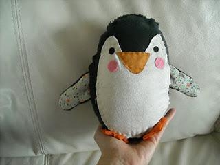 Les défis de Thalie: Le doudou pingouin (partie n°3, la fin) Les défis de Thalie: Le doudou pingouin (partie n°3, la fin)