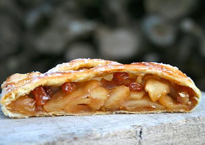 JALOUSIE AUX POMMES JALOUSIE AUX POMMES